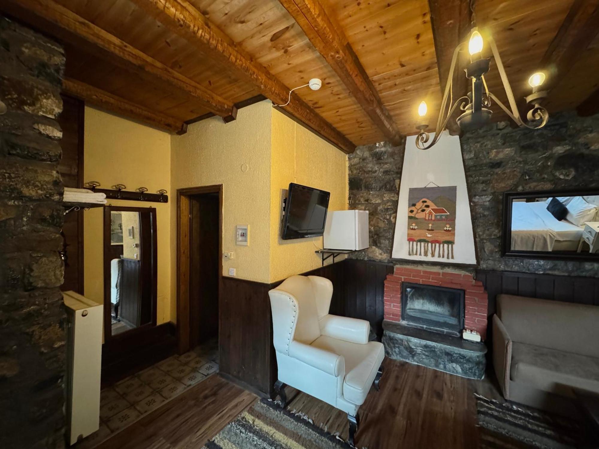 Chalet Asteras Tou Vorra Agios Athanasios  Exterior foto